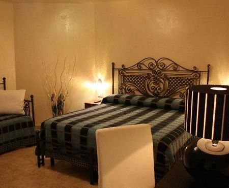 Dimora Storica "Casa Sicuro" Bed and Breakfast Martano Εξωτερικό φωτογραφία