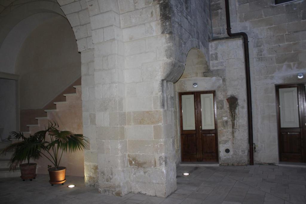Dimora Storica "Casa Sicuro" Bed and Breakfast Martano Εξωτερικό φωτογραφία