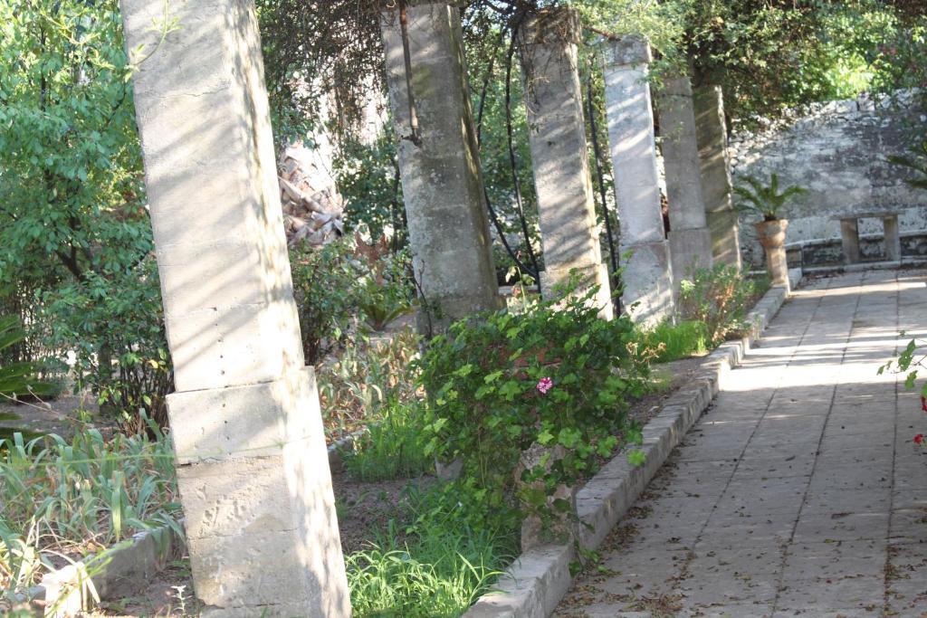 Dimora Storica "Casa Sicuro" Bed and Breakfast Martano Εξωτερικό φωτογραφία
