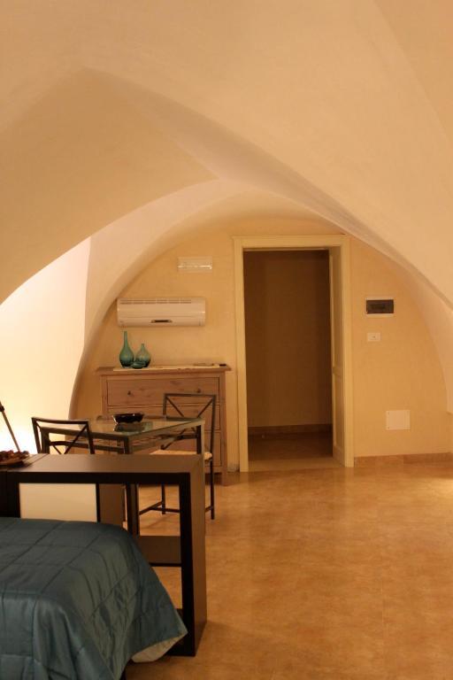 Dimora Storica "Casa Sicuro" Bed and Breakfast Martano Δωμάτιο φωτογραφία